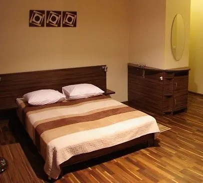 Darnitskiy Hotel 2*